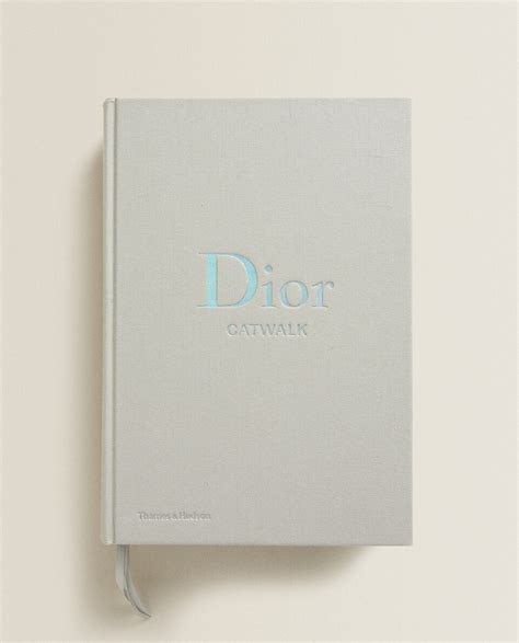 libro dior zara home|DIOR CATWALK BOOK .